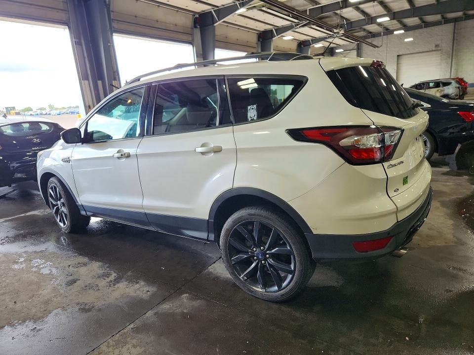 2017 FORD ESCAPE TITANIUM 2
