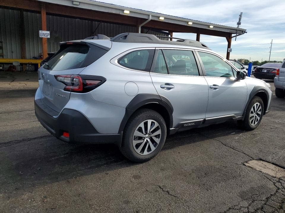 2025 SUBARU OUTBACK 3