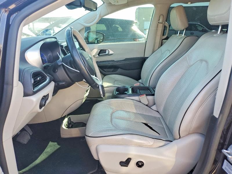 2017 CHRYSLER PACIFICA EHYBRID PLATINUM 7