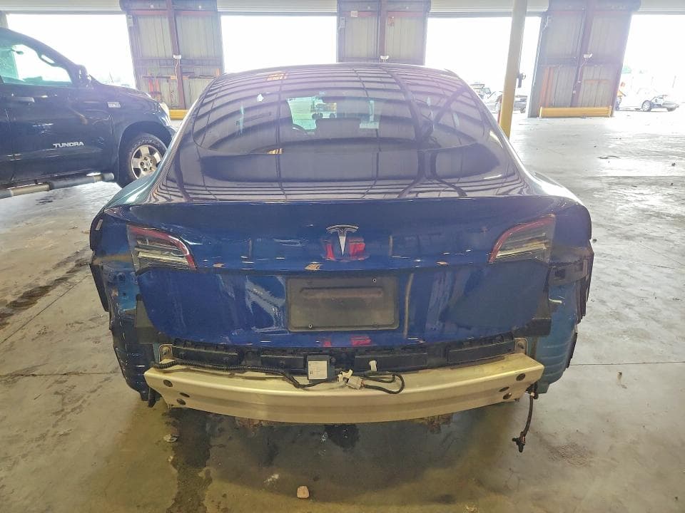 2020 TESLA MODEL 3 6