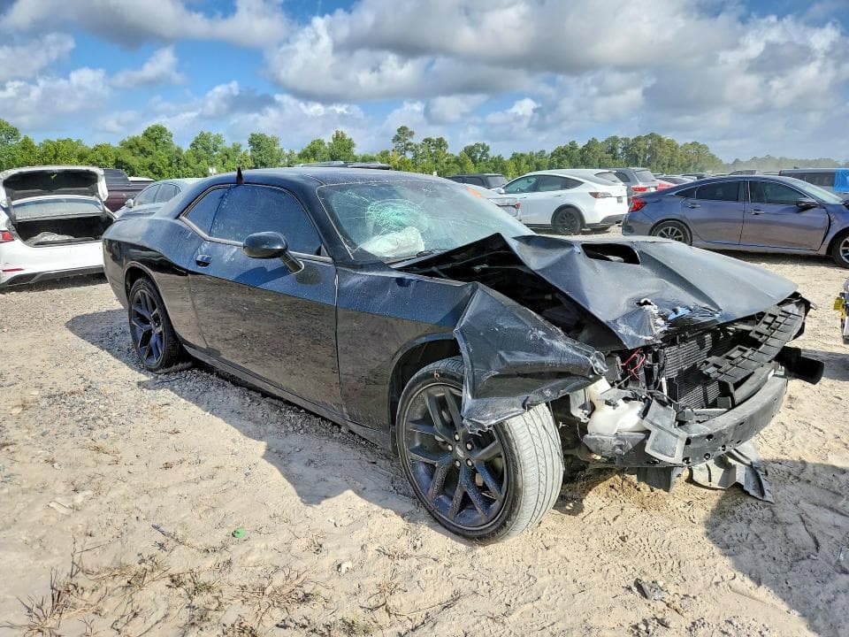 2022 DODGE CHALLENGER SXT 4