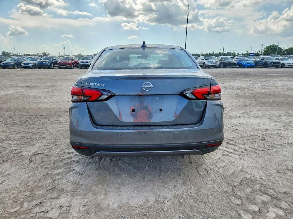 2025 NISSAN VERSA SV 6