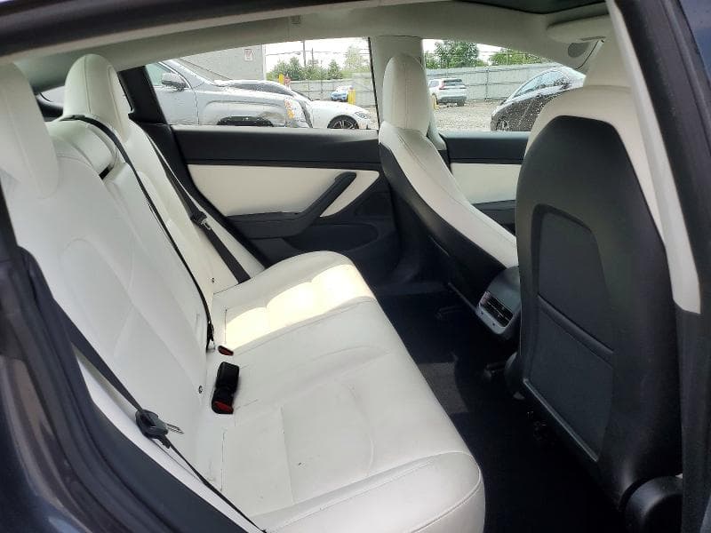 2018 TESLA MODEL 3 10