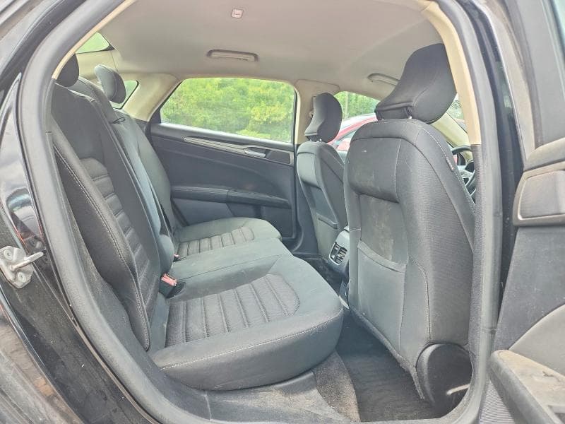 2018 FORD FUSION SE 10