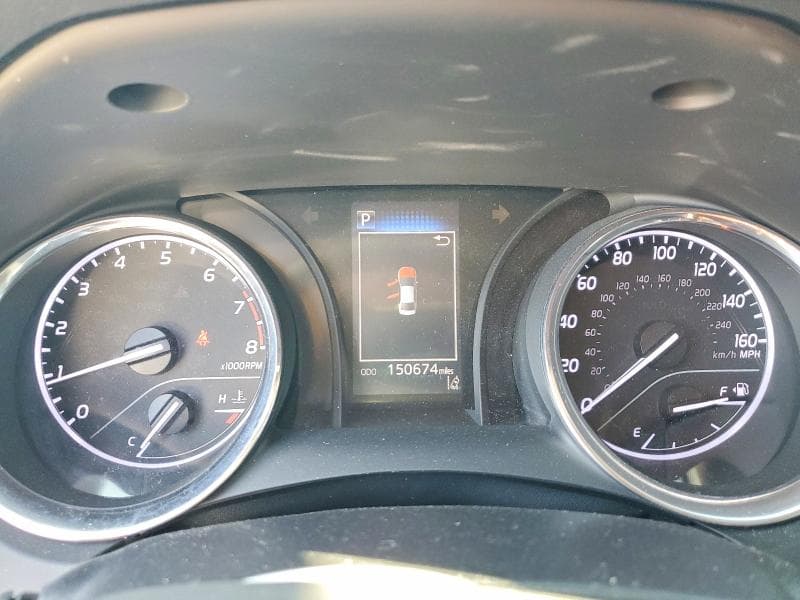 2019 TOYOTA CAMRY SE 9
