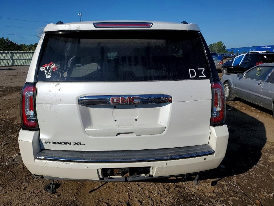 2018 GMC YUKON XL DENALI 6