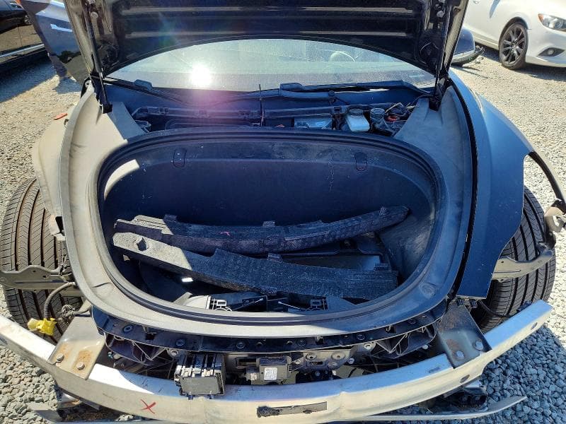 2018 TESLA MODEL 3 11
