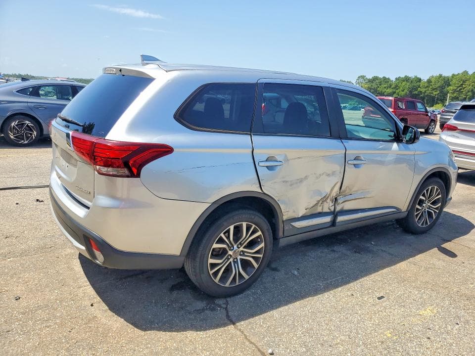 2018 MITSUBISHI OUTLANDER SE 3