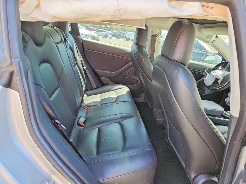 2018 TESLA MODEL 3 10