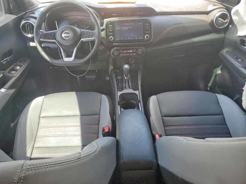 2022 NISSAN KICKS SR 8