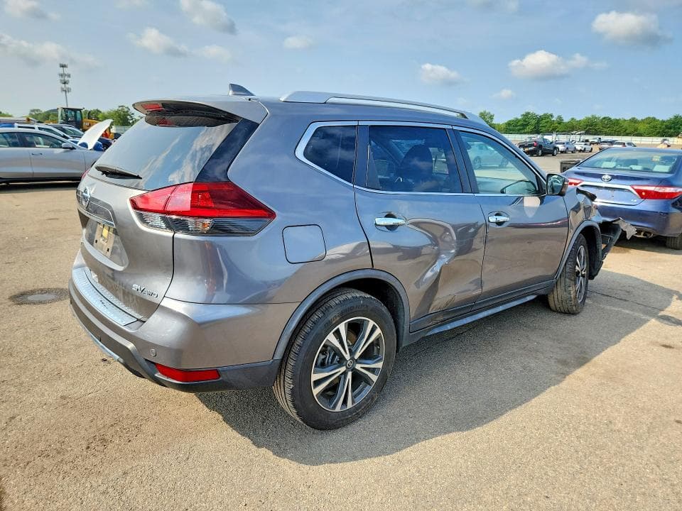 2020 NISSAN ROGUE SV 3
