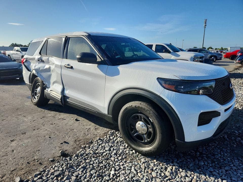2023 FORD EXPLORER 4