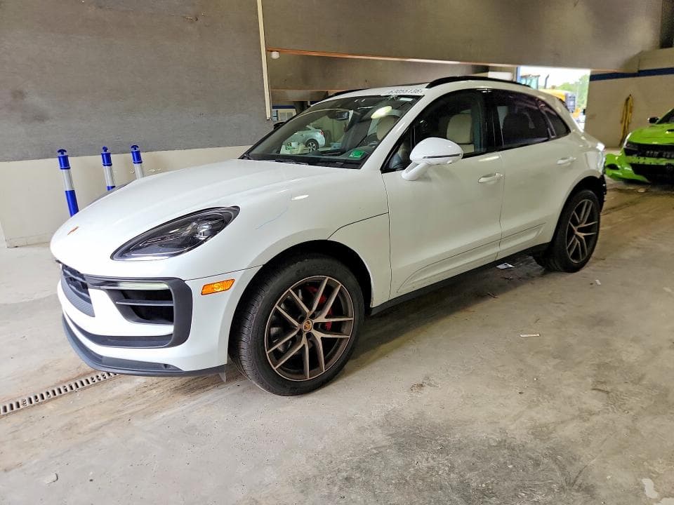 2023 PORSCHE MACAN S - 1