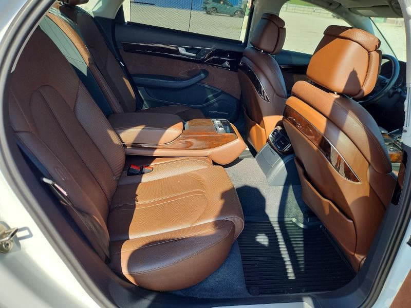 2017 AUDI A8 L QUATTRO 10