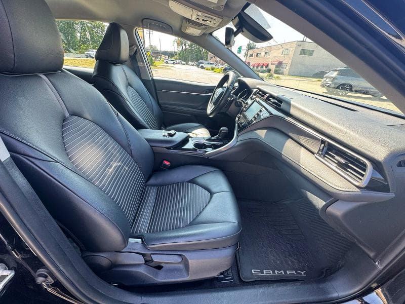 2019 TOYOTA CAMRY SE 5