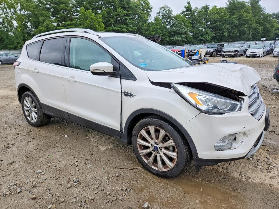 2017 FORD ESCAPE TITANIUM 4