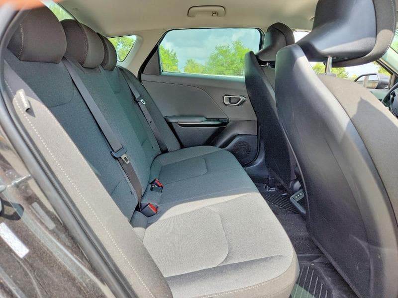 2025 KIA K4 LX 10