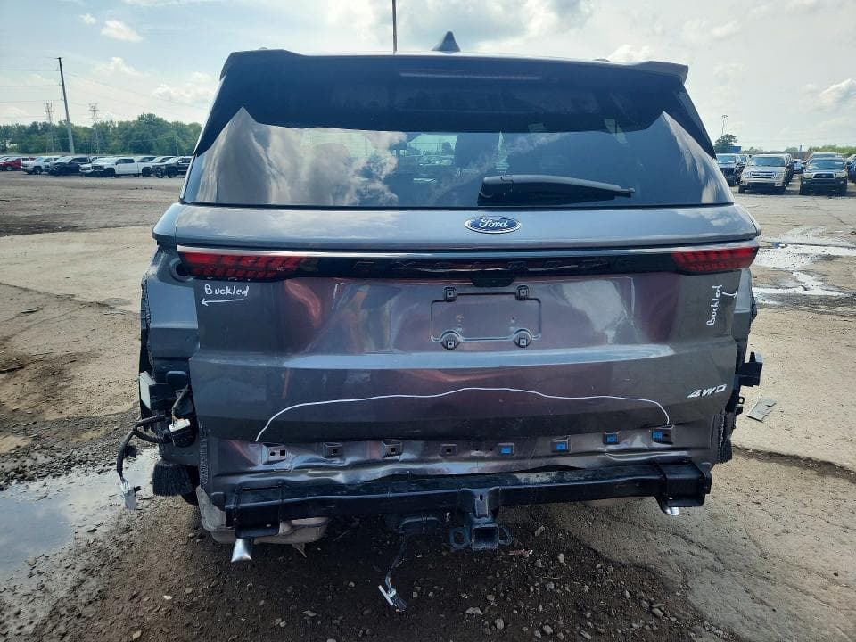 2026 FORD EXPLORER ST-LINE 6