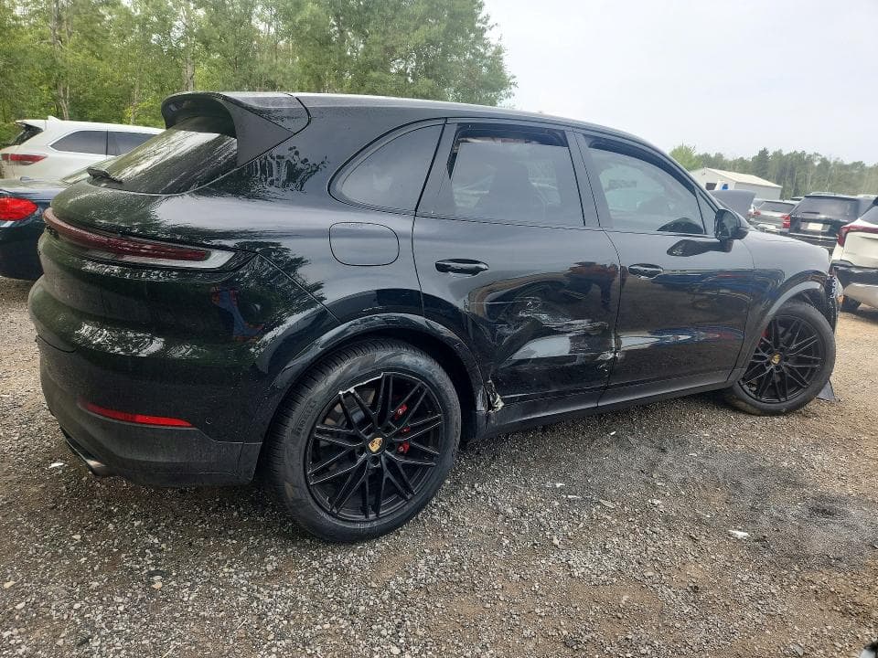 2024 PORSCHE CAYENNE S 3