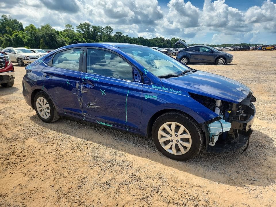 2020 HYUNDAI ACCENT SE 4