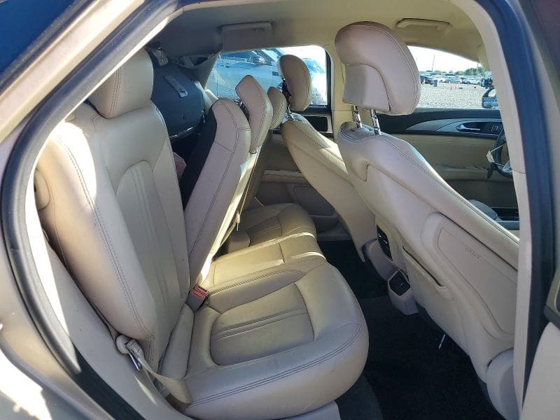 2017 LINCOLN MKZ PREMIERE 10