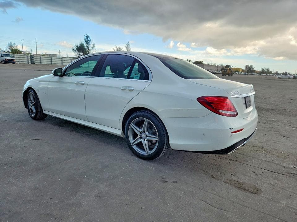 2017 MERCEDES-BENZ E 300 4MATIC 2