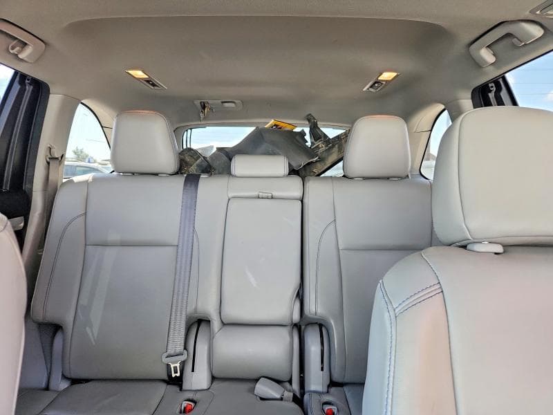 2017 TOYOTA HIGHLANDER XLE 10