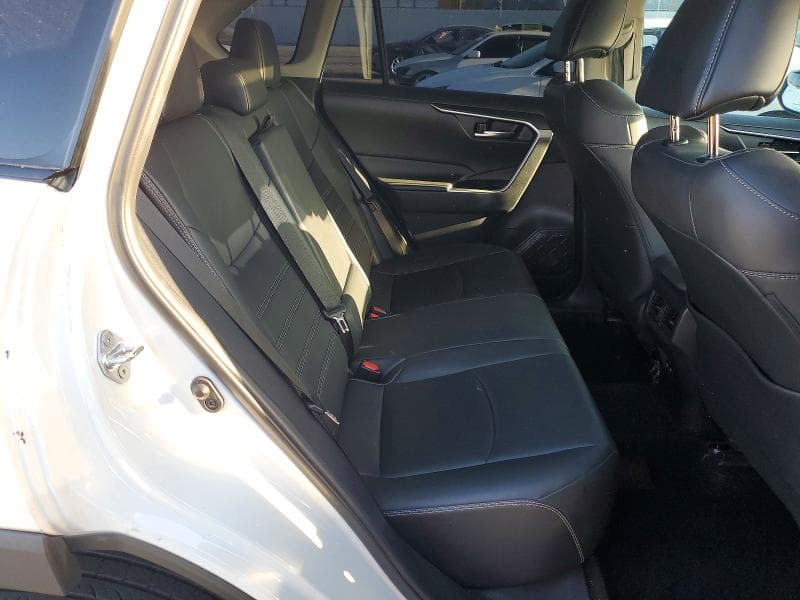 2020 TOYOTA RAV4 XLE PREMIUM 11