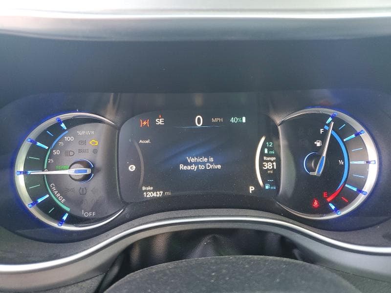 2017 CHRYSLER PACIFICA EHYBRID PLATINUM 9