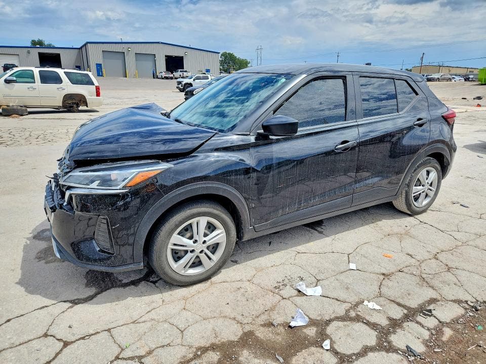 2021 NISSAN KICKS S