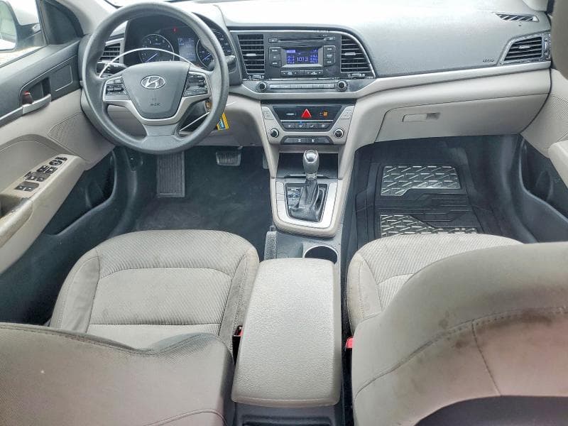 2017 HYUNDAI ELANTRA SE 8