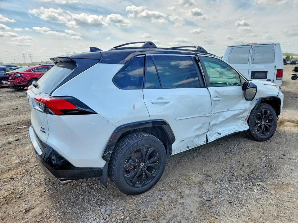 2023 TOYOTA RAV4 XSE 3