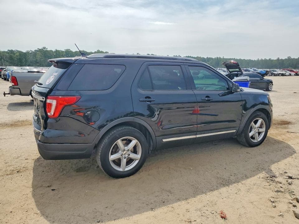 2018 FORD EXPLORER XLT 3