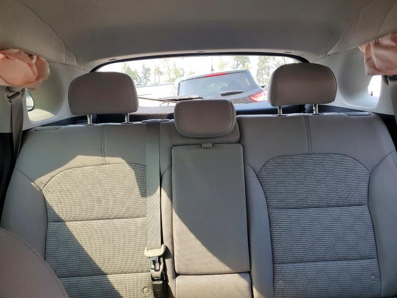 2019 KIA NIRO LX 10