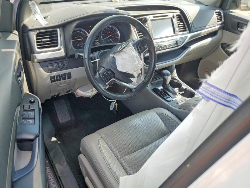 2019 TOYOTA HIGHLANDER HYBRID LIMITED PLATINUM 8