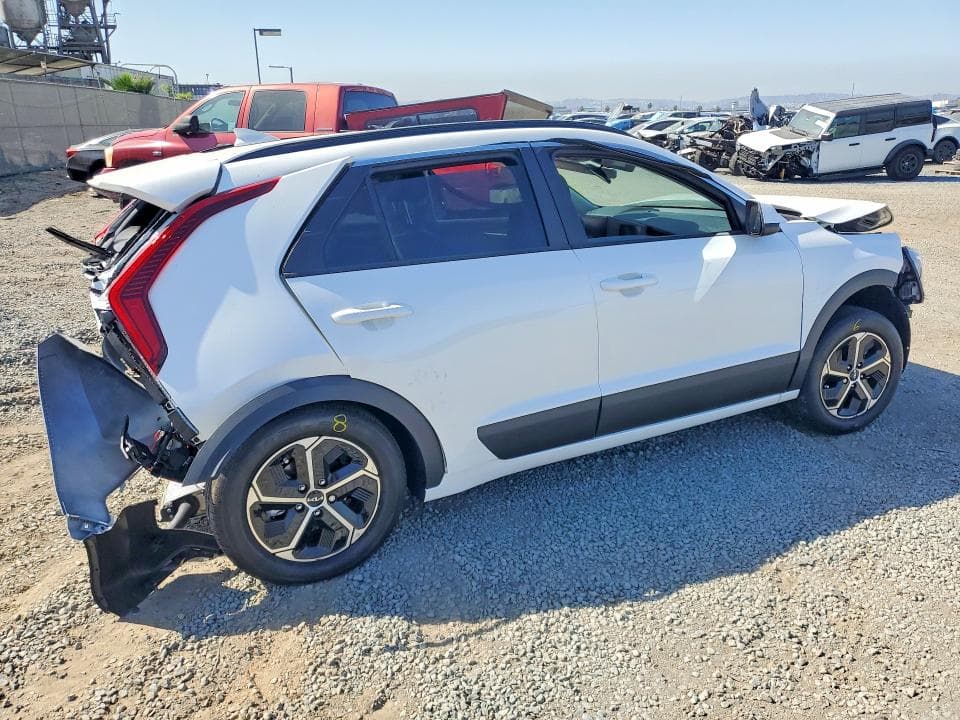 2026 KIA NIRO LX 3