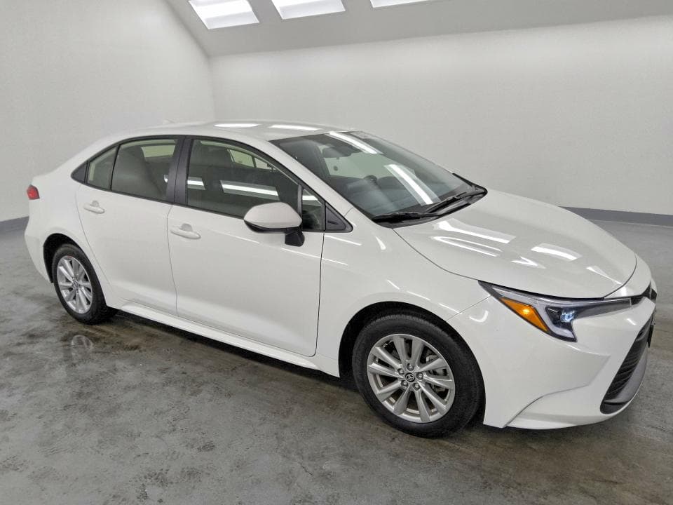2026 TOYOTA COROLLA HYBRID LE 4