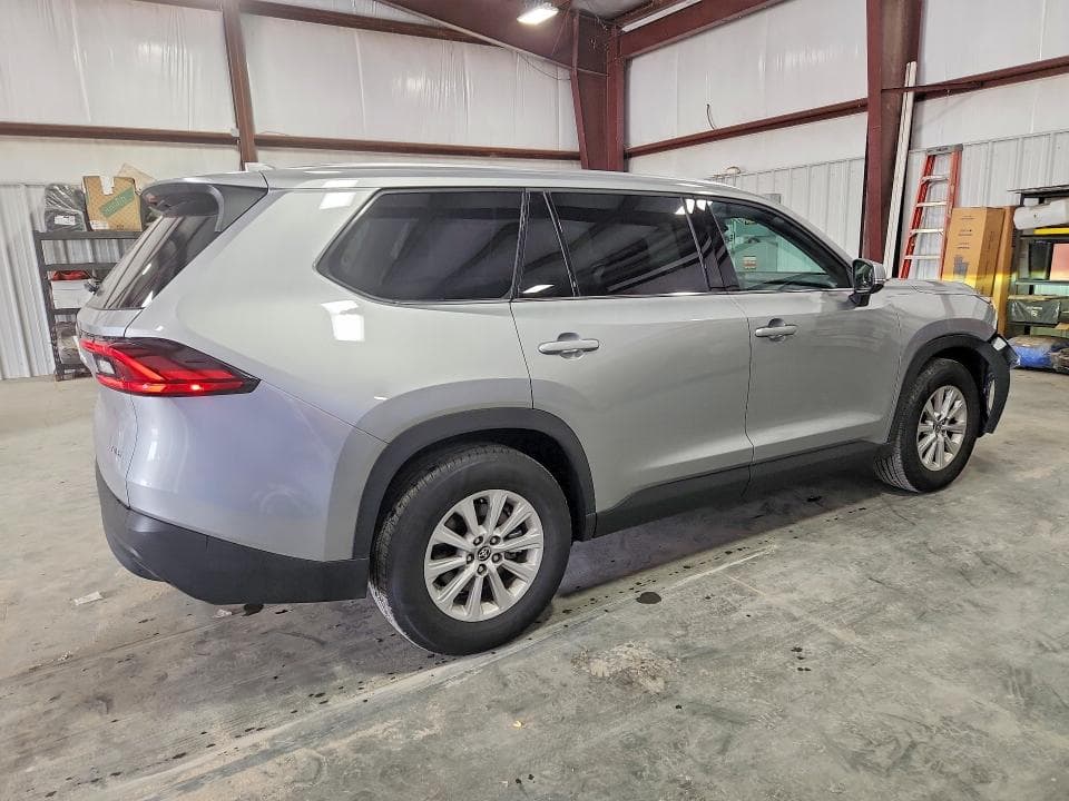 2026 TOYOTA GRAND HIGHLANDER XLE 3