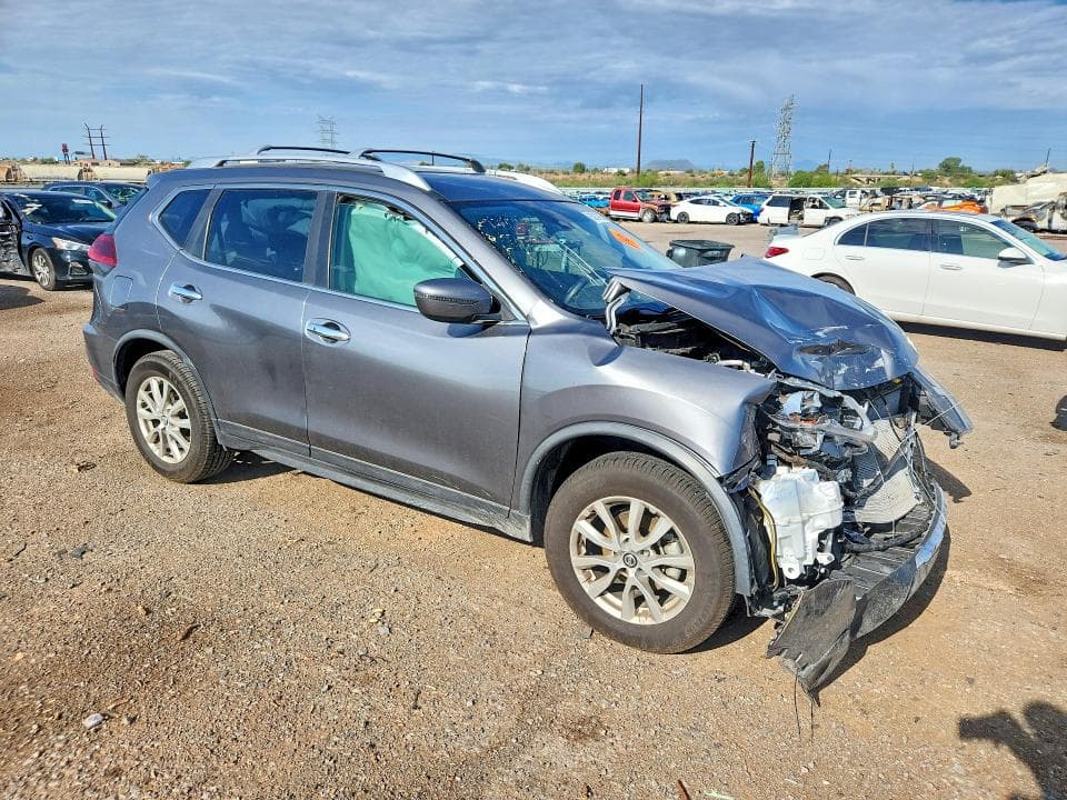 2020 NISSAN ROGUE SV 4