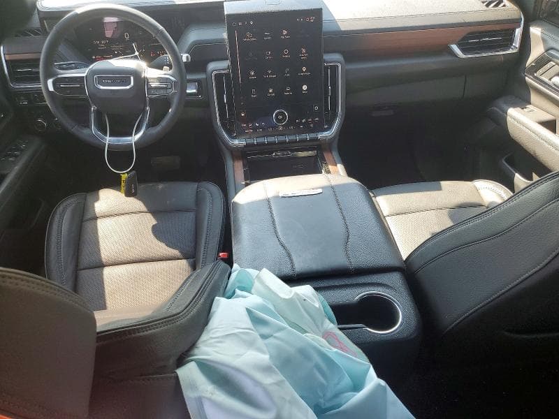2025 GMC YUKON XL DENALI 8