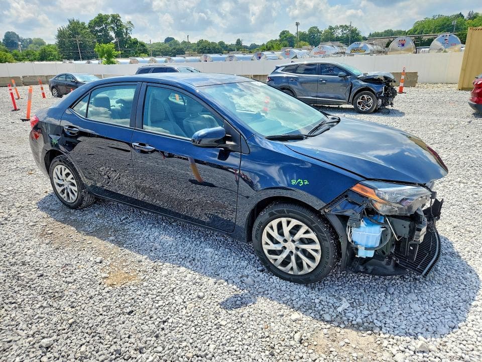 2019 TOYOTA COROLLA LE 4