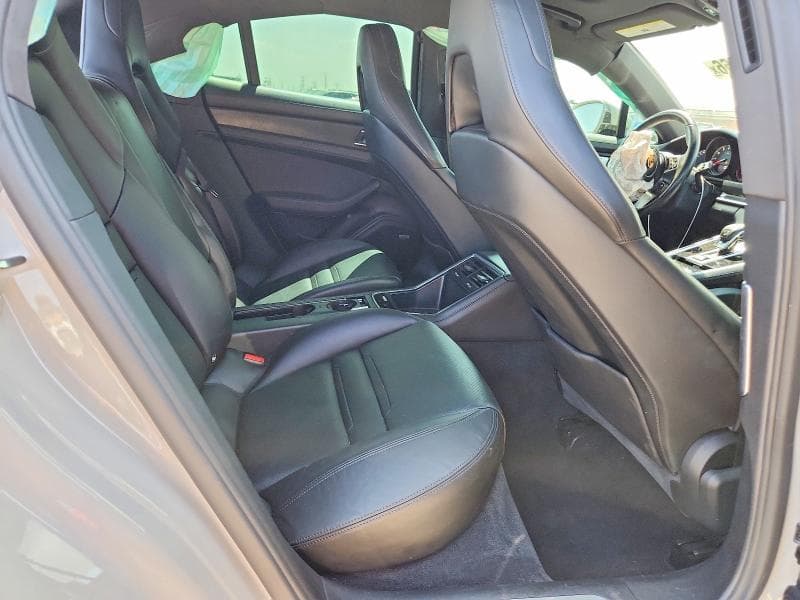 2018 PORSCHE PANAMERA 4S 10