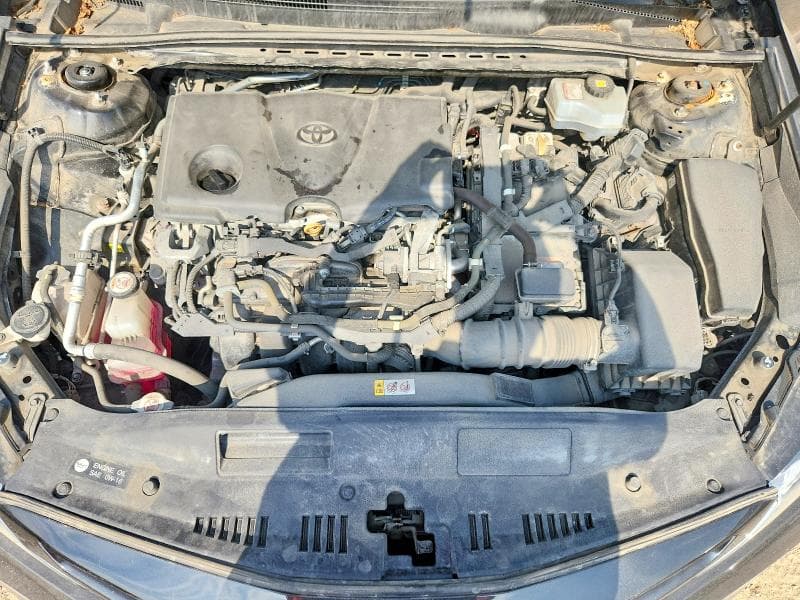2020 TOYOTA CAMRY HYBRID SE 11