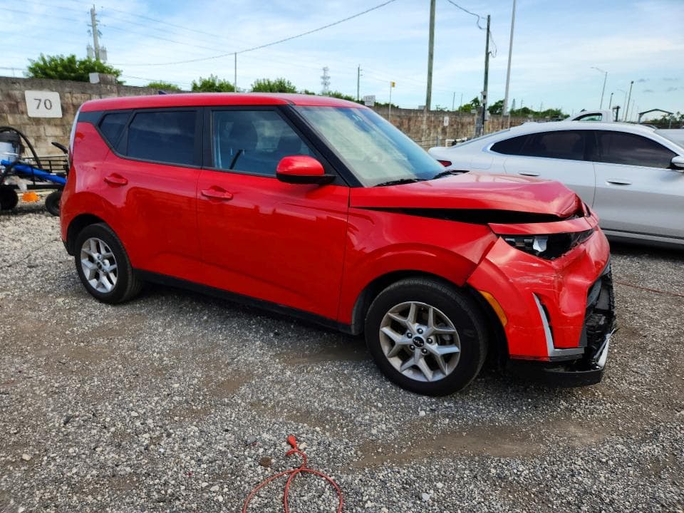 2025 KIA SOUL LX 4