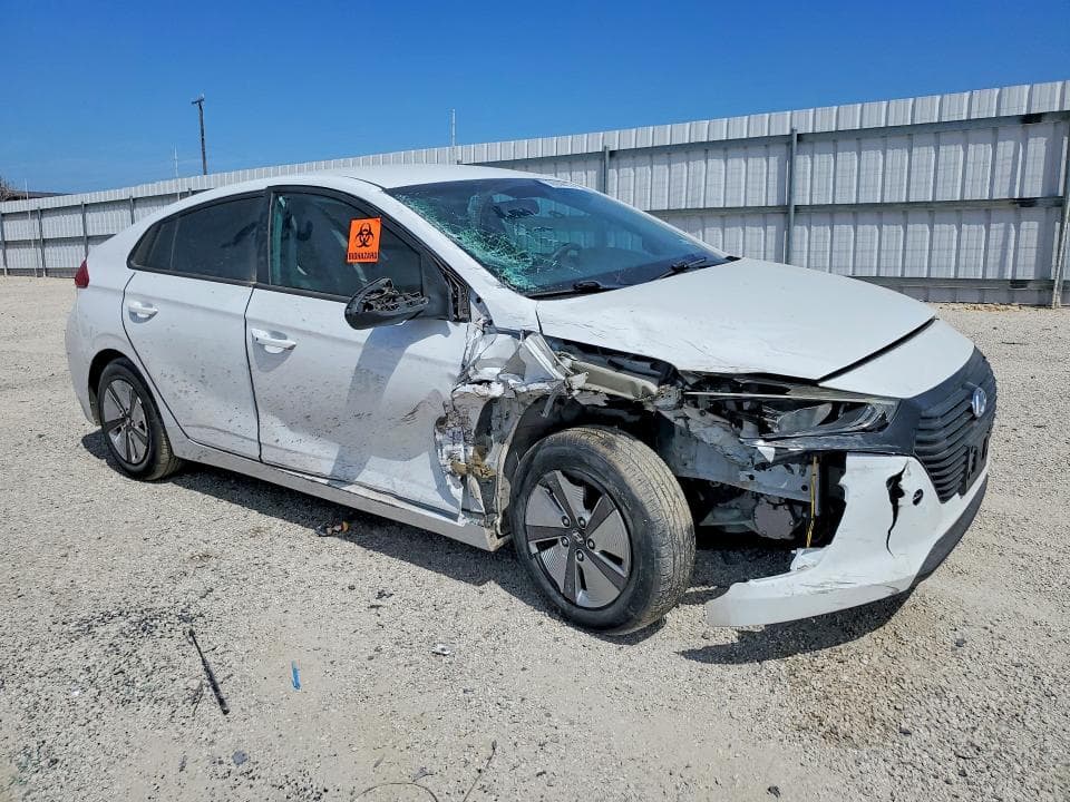 2018 HYUNDAI IONIQ BLUE 4