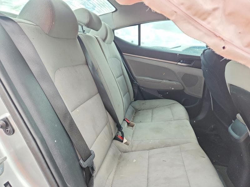 2018 HYUNDAI ELANTRA SE 10