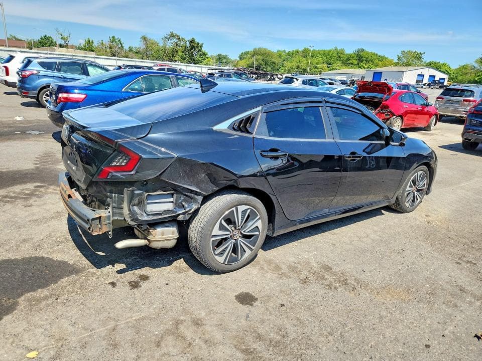 2017 HONDA CIVIC EX 3
