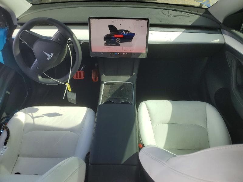 2023 TESLA MODEL Y 8
