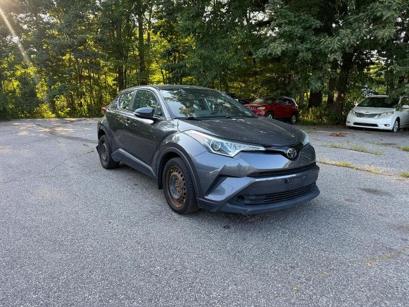 2019 TOYOTA C-HR XLE - 1