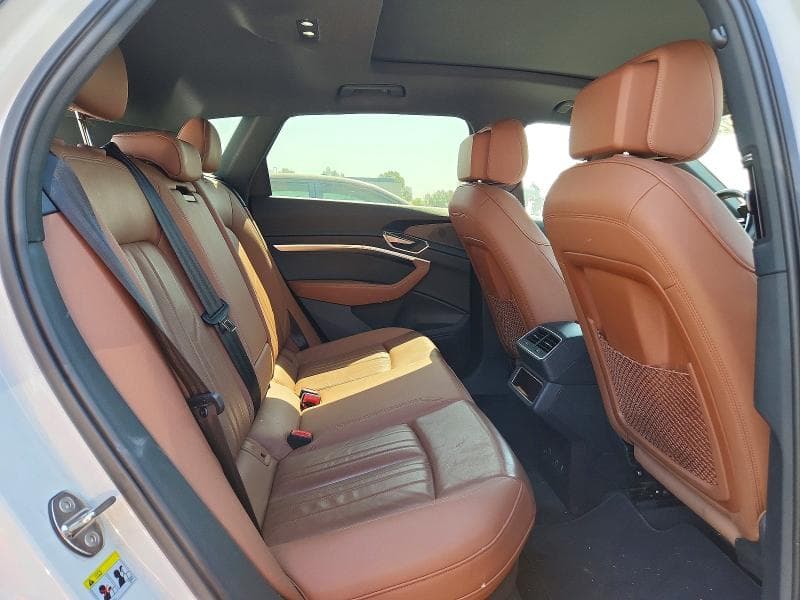 2024 AUDI Q8 E-TRON PREMIUM 10